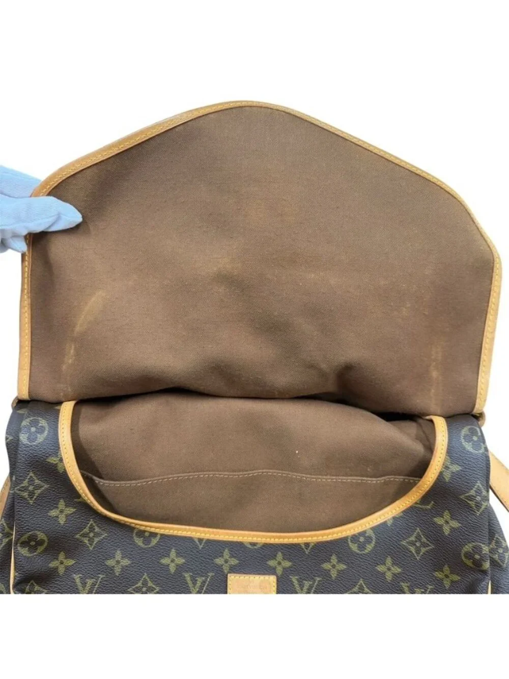 Louis Vuitton Shoulder Bag Saumur 35